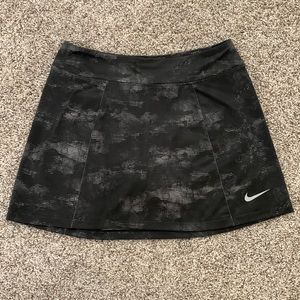 Nike Dri-Fit Skort size S